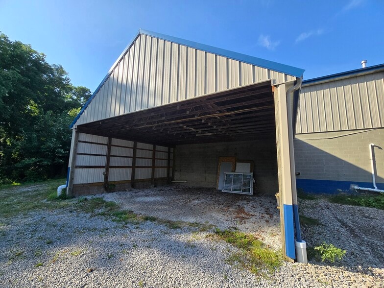More Photos Of 3113 Mogadore Rd, Akron Warehouse For Sale