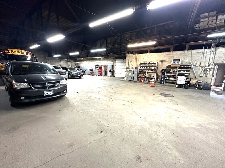 More Photos Of 620 E Howard St, Hibbing Parking Garage For Sale