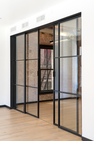 More Photos Of 510-514 S Broadway, Los Angeles Office For Lease