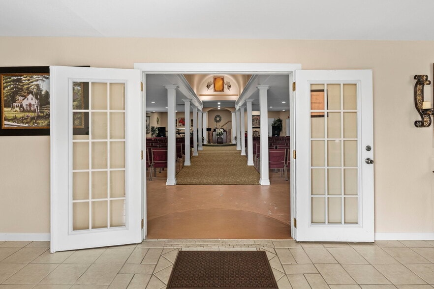 More Photos Of 11200 Thaxton Rd, Austin Religious Facility For Sale