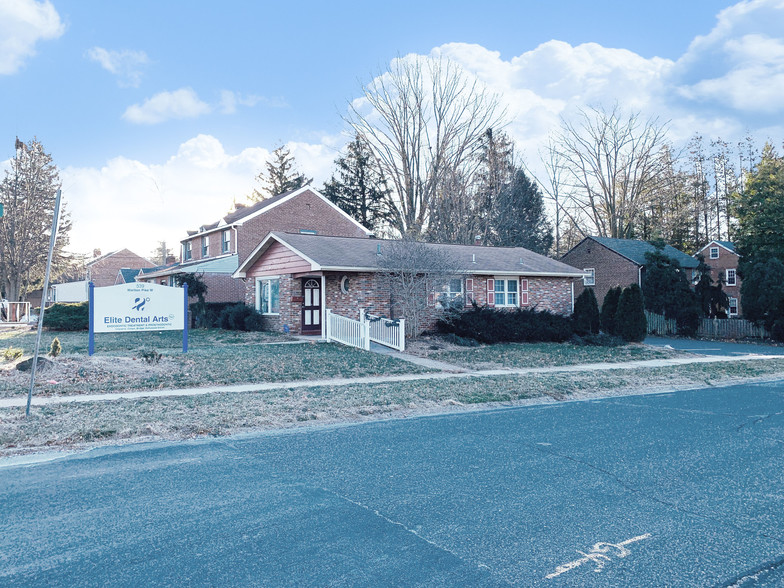 Primary Photo Of 539 Marlton Pike, Cherry Hill Medical For Sale