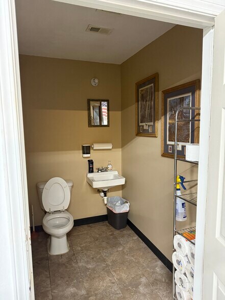 More Photos Of 5521 Pleasant View Rd, Memphis Light Distribution For Lease