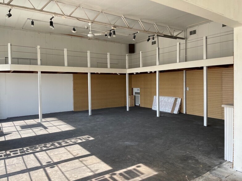 More Photos Of 3001 Vineville Ave, Macon-Bibb Storefront Retail Office For Lease