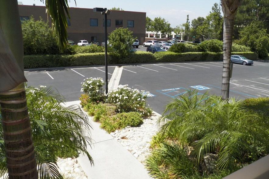 More Photos Of 225 E Airport Dr, San Bernardino Medical For Lease