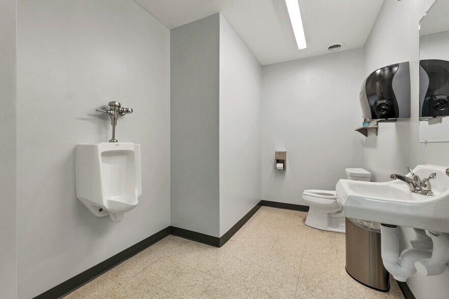 More Photos Of 48 Powers St, Milford Warehouse For Sale