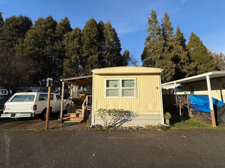 More Photos Of 3701 Cherry Ave NE, Keizer Manufactured Housing Mobile Home Park For Sale