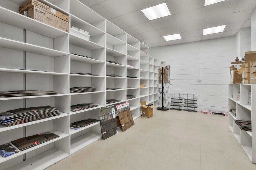 More Photos Of 147 Jackson St, Newnan Freestanding For Lease