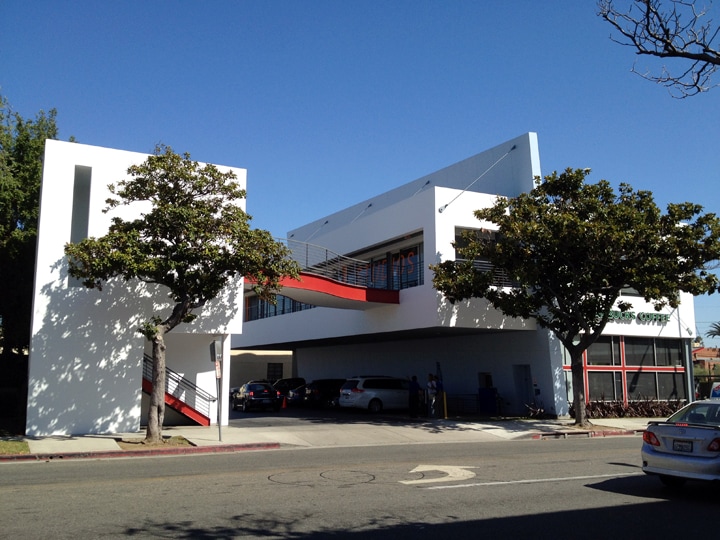 More Photos Of 370 S Doheny Dr, Beverly Hills Unknown For Lease