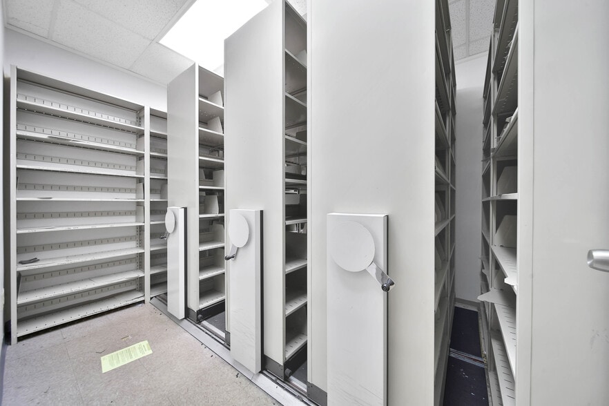 More Photos Of 12036 Airline Dr, Houston Medical For Sale