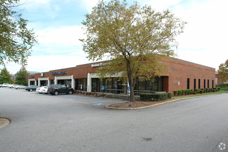 More Photos Of 1015-1025 Mansell Rd, Roswell Showroom For Lease
