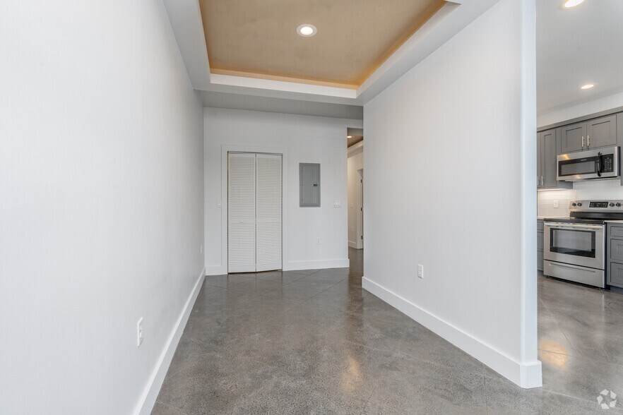 More Photos Of 404 Industrial St, Denton Apartments For Sale