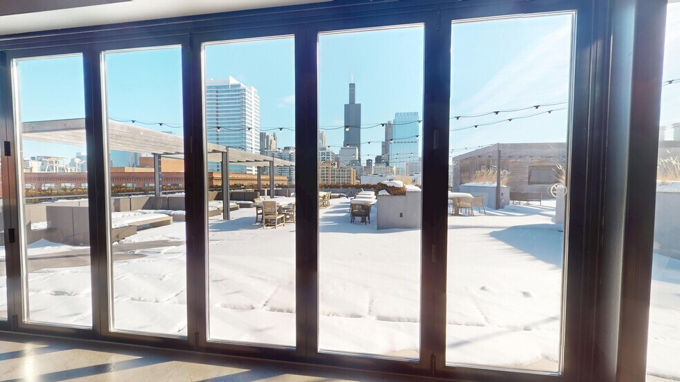 More Photos Of 322 S Green St, Chicago Office For Lease