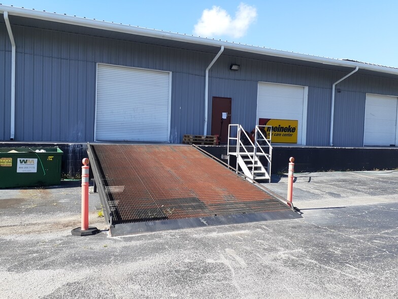 More Photos Of 12340 66th St, Largo Manufacturing For Lease