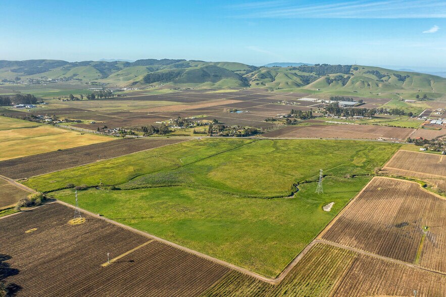 More Photos Of 22100 Arnold Drive, Sonoma Land For Sale