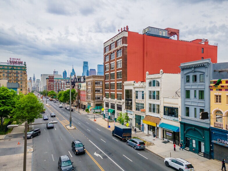 More Photos Of 808 N Broad St, Philadelphia Office For Lease
