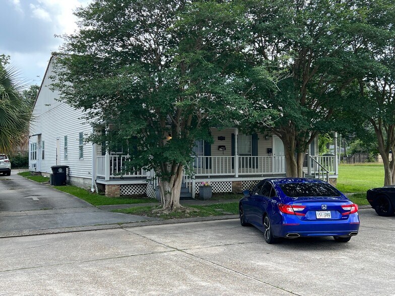 More Photos Of 10930 S Havenpark Ct, Baton Rouge Office Residential For Sale