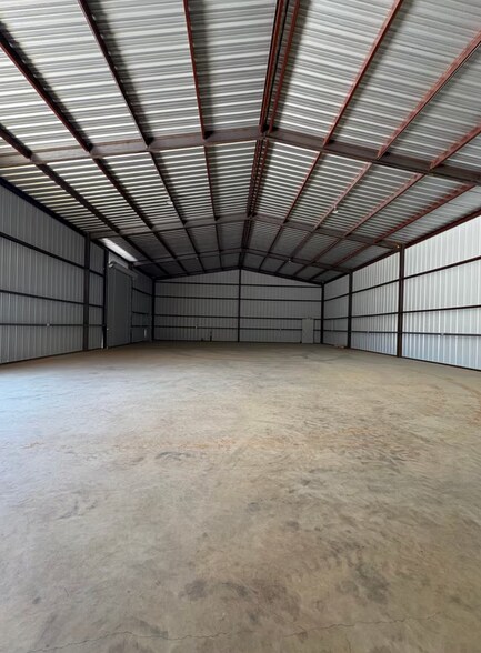 More Photos Of 00 Rendon Bloodworth rd, Fort Worth Manufacturing For Lease