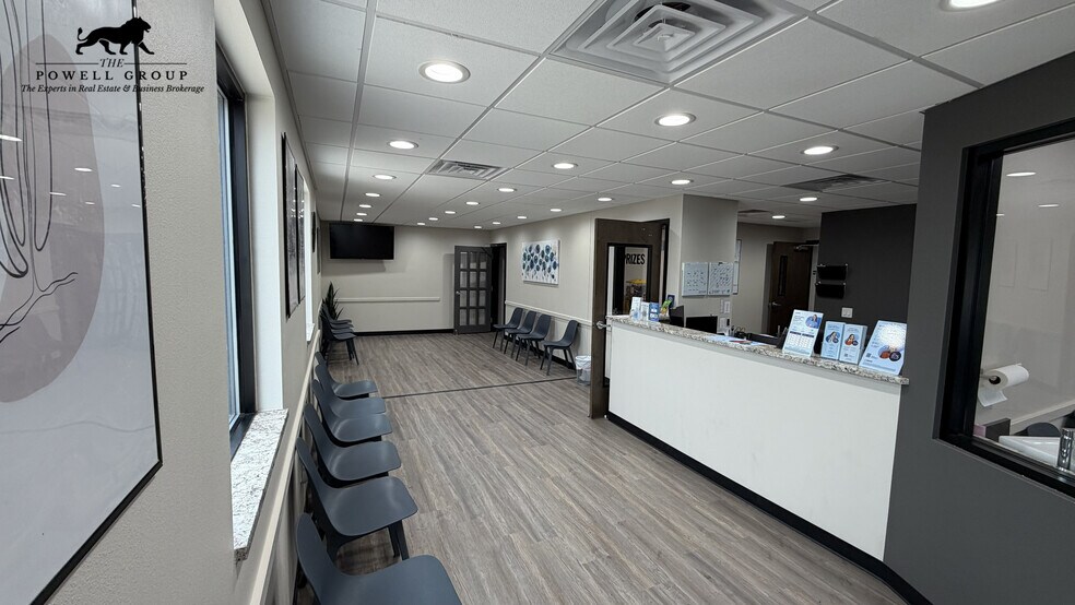 More Photos Of 2615 W 24th St, Plainview Medical For Sale