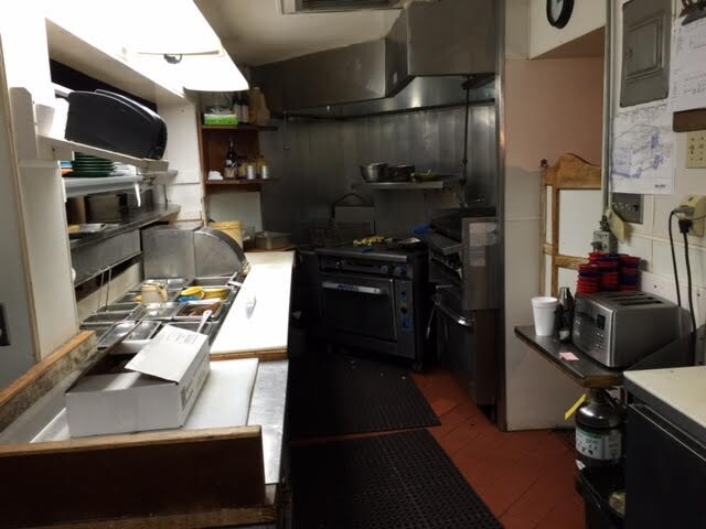 More Photos Of 690 Old Ca-58, Barstow Restaurant For Sale