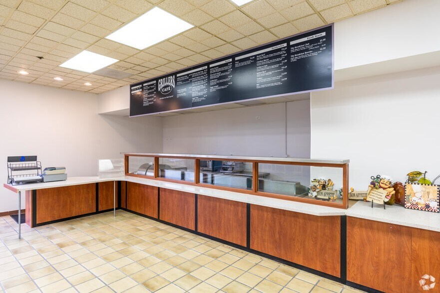 More Photos Of 3501 Algonquin Rd, Rolling Meadows Office For Lease