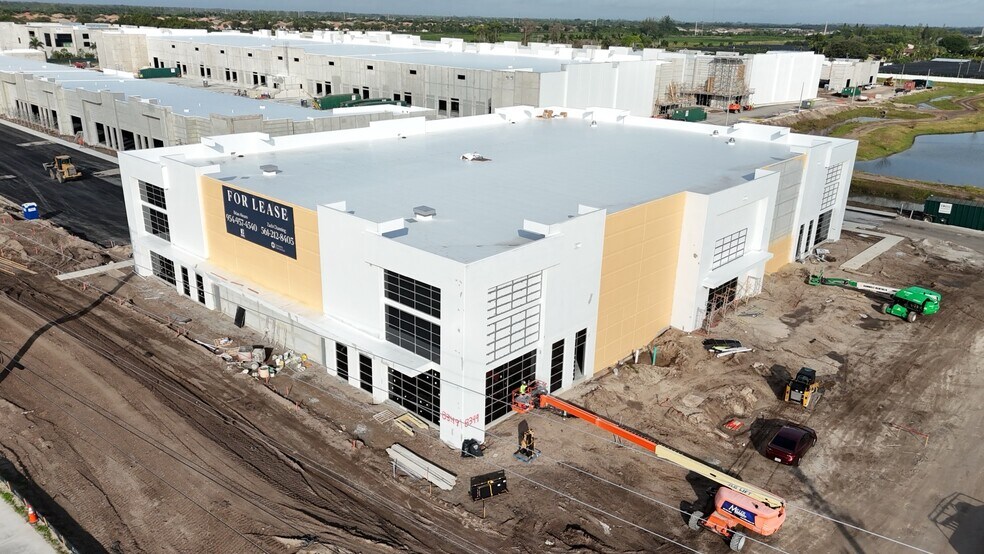 More Photos Of 8289 Boynton Beach Blvd, Boynton Beach Unknown For Lease