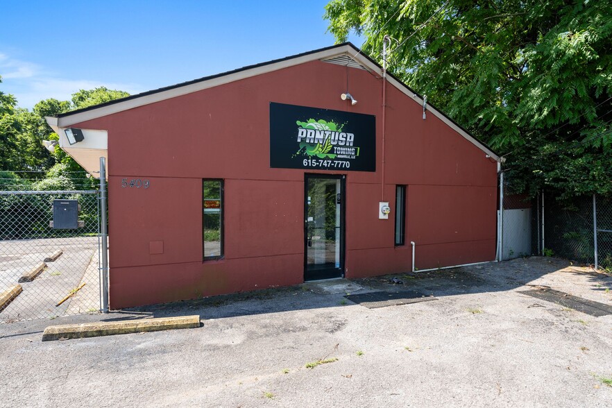 More Photos Of 5409 Charlotte Pike, Nashville Auto Dealership For Lease