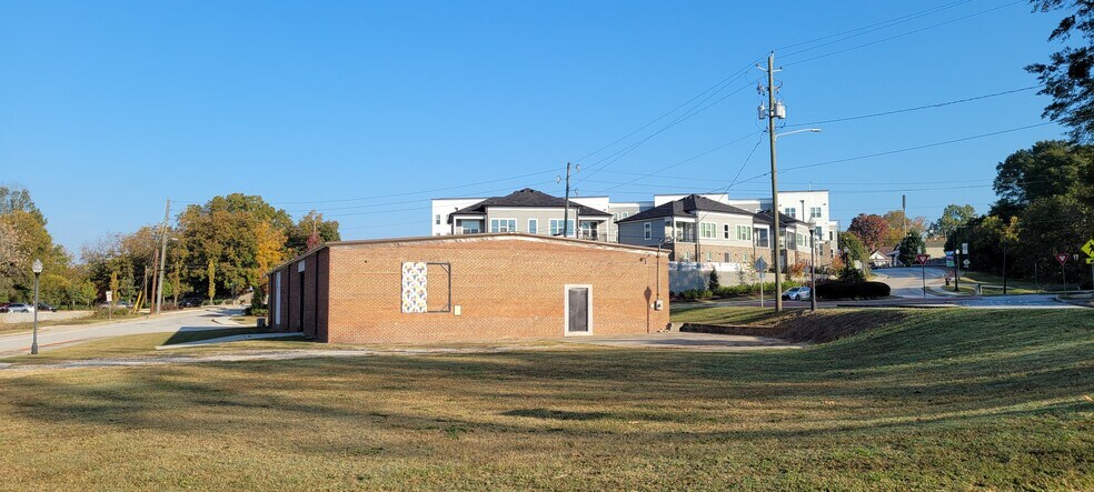 More Photos Of 4505 Atlanta St, Powder Springs Flex For Sale