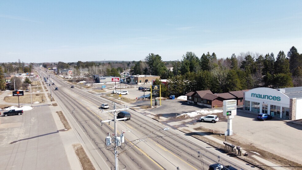 More Photos Of 1226 Lincoln St, Rhinelander Office For Sale