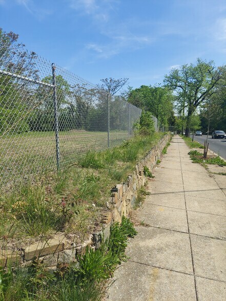 More Photos Of 4600 Southern Ave SE, Washington Land For Sale