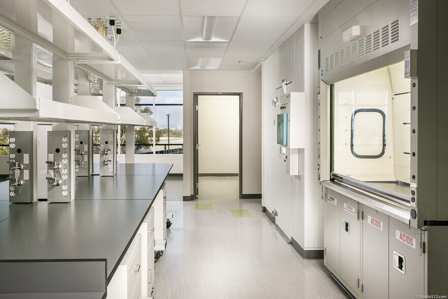 More Photos Of 3545-3575 John Hopkins Ct, San Diego Research And Development For Lease