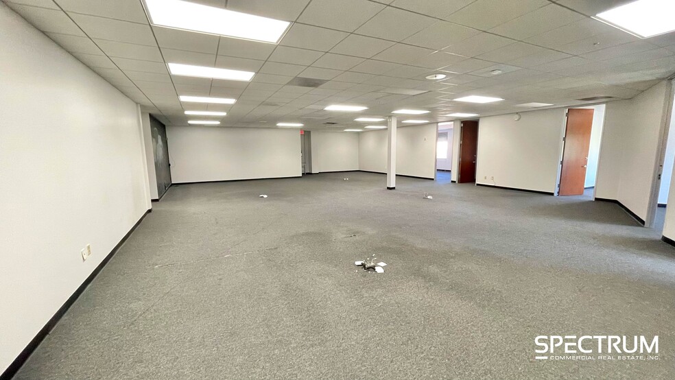 More Photos Of 24251 Town Center Dr, Valencia General Retail For Lease