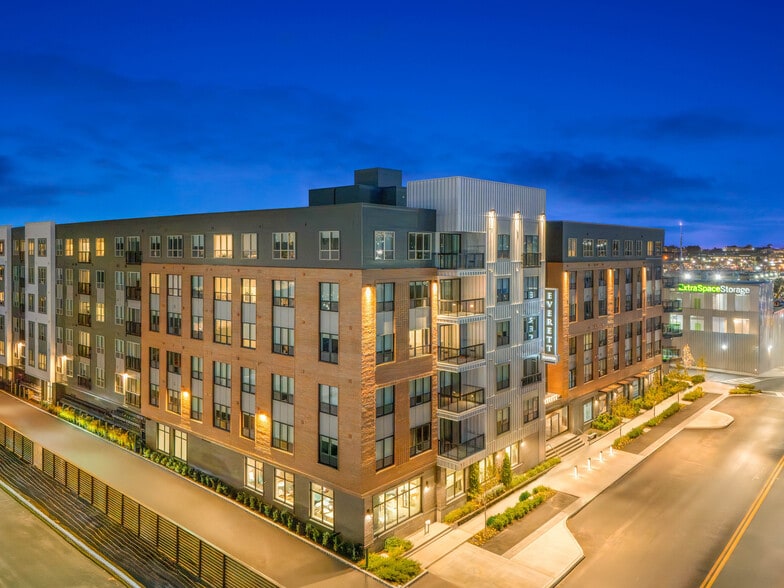 Primary Photo Of 337 2nd St, Everett Apartments For Lease