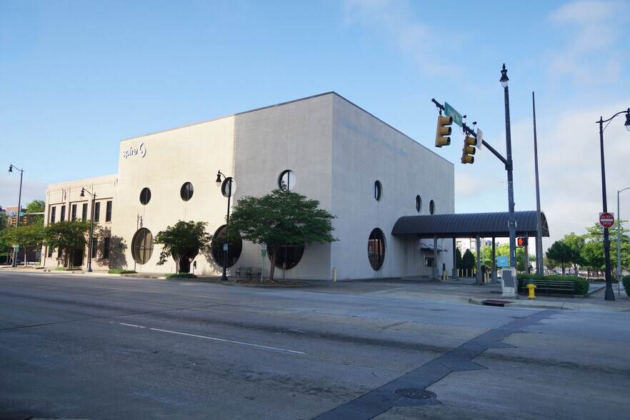 More Photos Of 20 20th St S, Birmingham Office For Sale