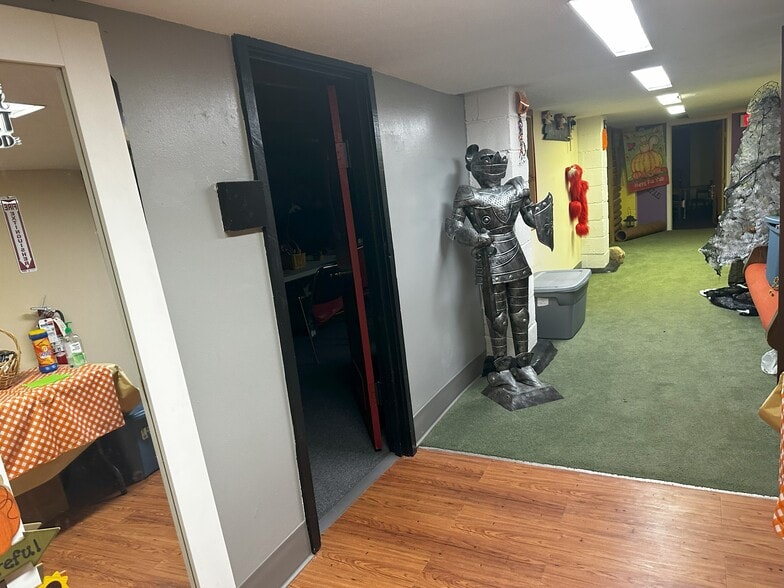 More Photos Of 1653 Parsons Ave, Columbus Religious Facility For Sale