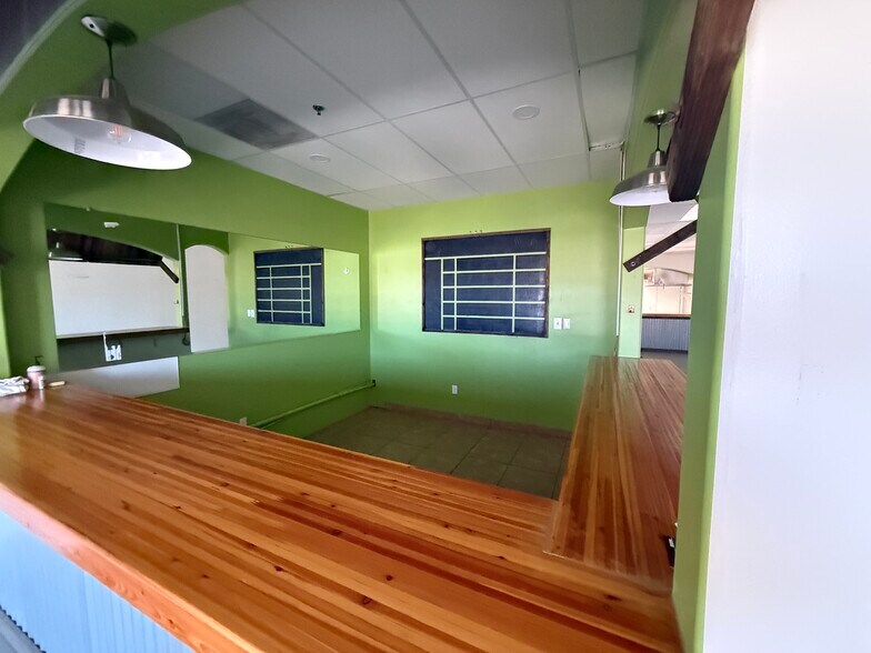 More Photos Of 16842 E Parkview Ave, Fountain Hills Restaurant For Lease