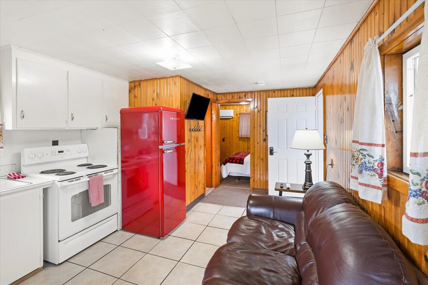 More Photos Of 89 Mullan W, Superior Apartments For Sale