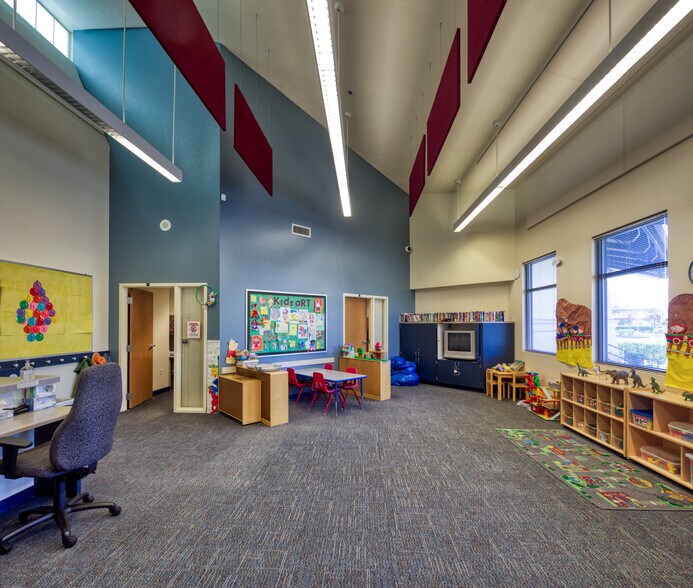 More Photos Of 2700 Fulton Ave, Sacramento Office For Sale