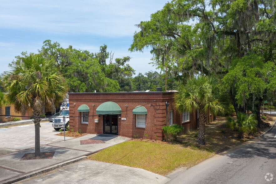 More Photos Of 1464 Victory Dr, Savannah Office For Lease