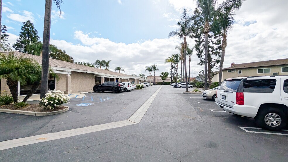 More Photos Of 13326 South St, Cerritos Medical For Lease