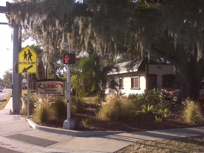 More Photos Of 1625 Manatee Ave E, Bradenton Storefront Retail Office For Sale