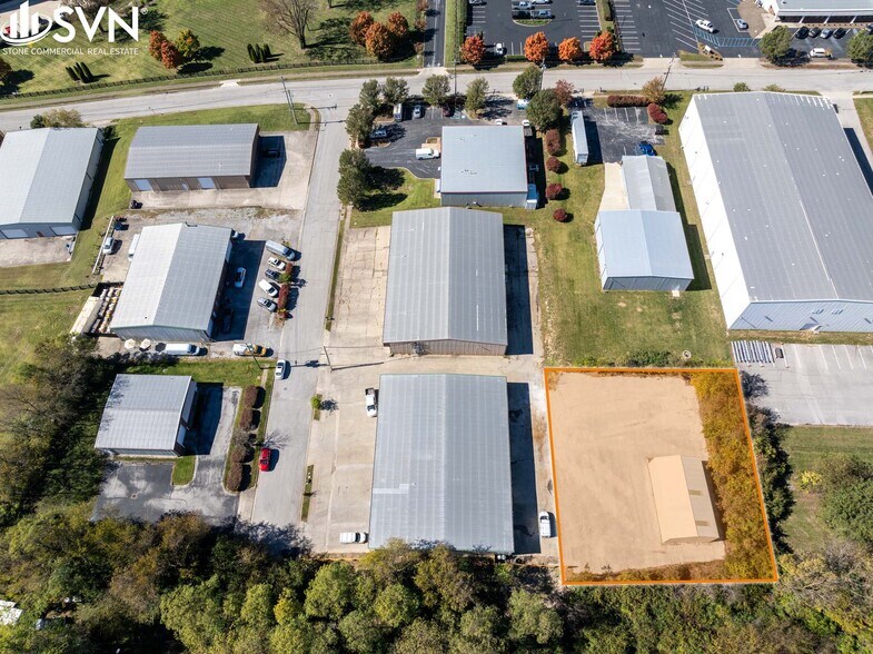 More Photos Of 121 Kemper Dr, Nicholasville Warehouse For Lease