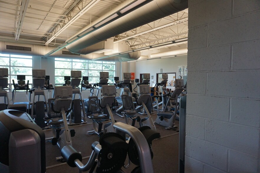 More Photos Of 11817 Frankstown Rd, Pittsburgh Health Club For Sale