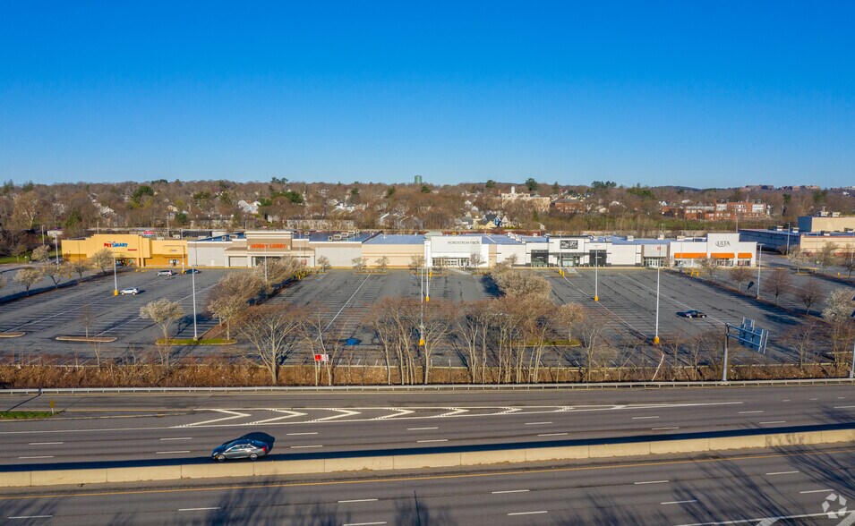 Primary Photo Of 200-380 Grossman Dr, Braintree Storefront For Lease