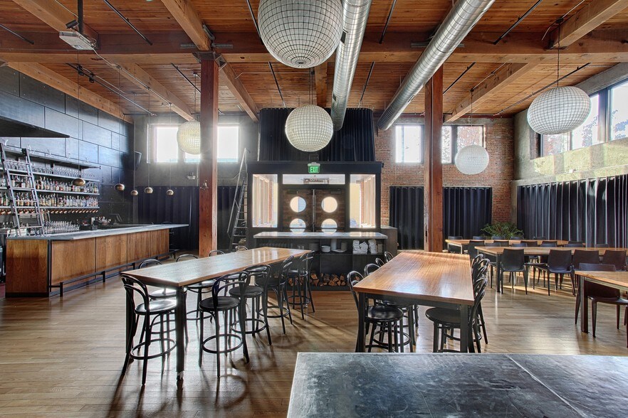 More Photos Of 105-117 SE Taylor St, Portland Office For Lease