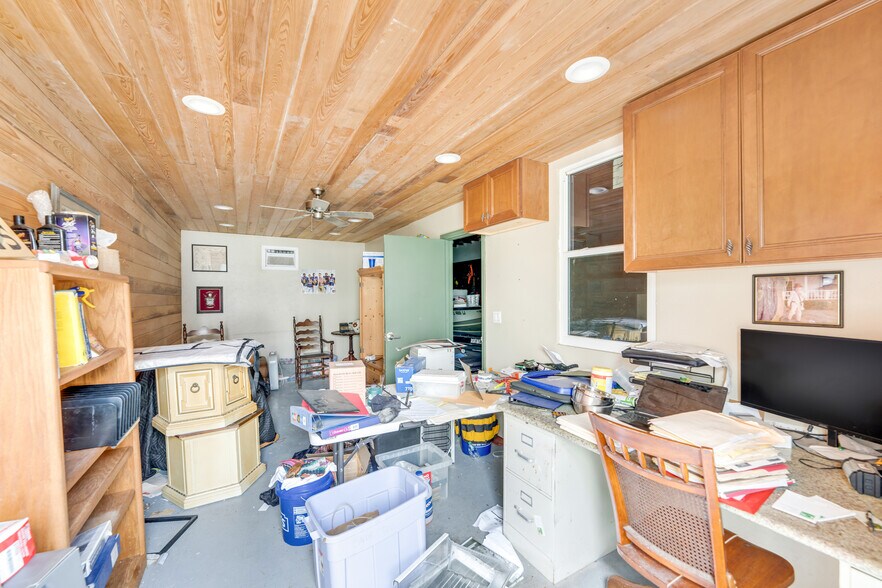 More Photos Of 3559 Veronica S Shoemaker Blvd, Fort Myers Warehouse For Sale