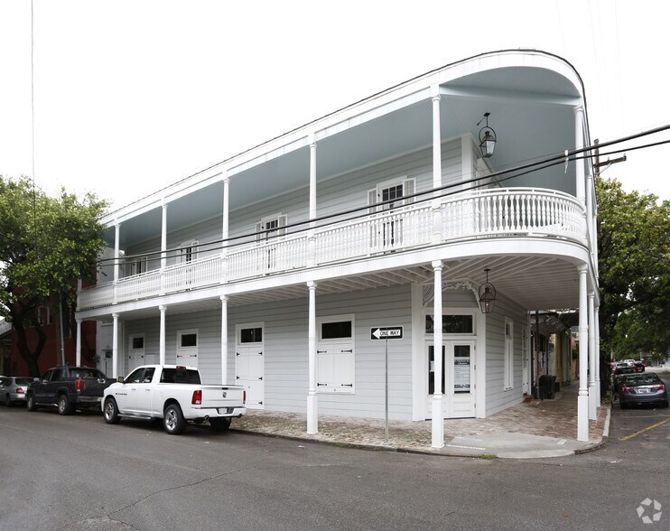More Photos Of 801 Frenchmen St, New Orleans Restaurant For Lease