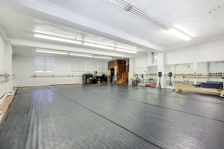 More Photos Of 1200 Delafield Pl NW, Washington Specialty For Sale