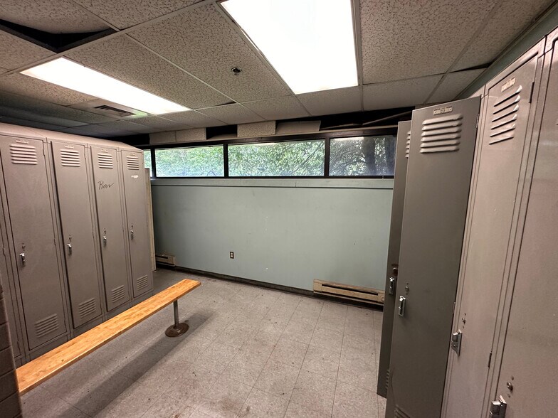 More Photos Of 200 Herald Journal Blvd, Spartanburg Manufacturing For Lease