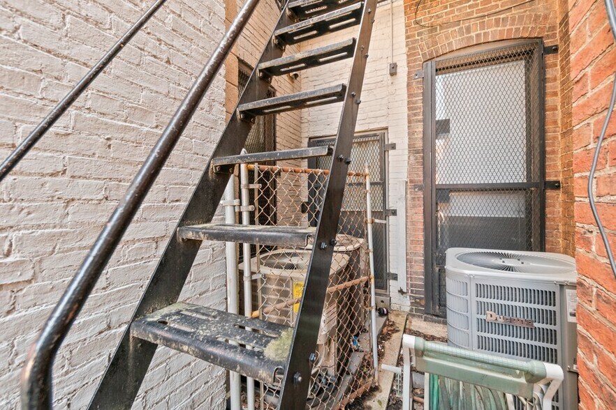 More Photos Of 30 E 25th St, Baltimore Apartments For Sale