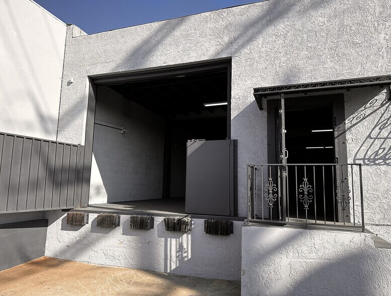 More Photos Of 3433 E Pico Blvd, Los Angeles Warehouse For Lease